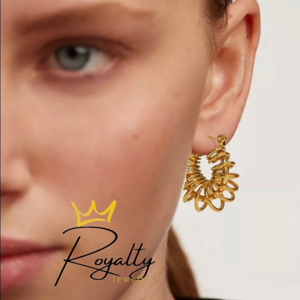 Woman US New Royalty Jewels Designer Wired  Style Luxury 18k Gold Plated Earring